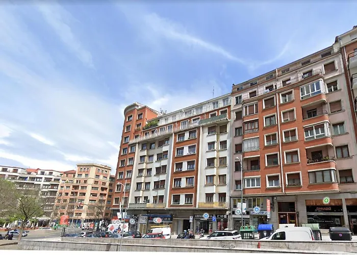 Amplio Y Bonito Piso A Pocos Metros Del Centro 毕尔巴鄂